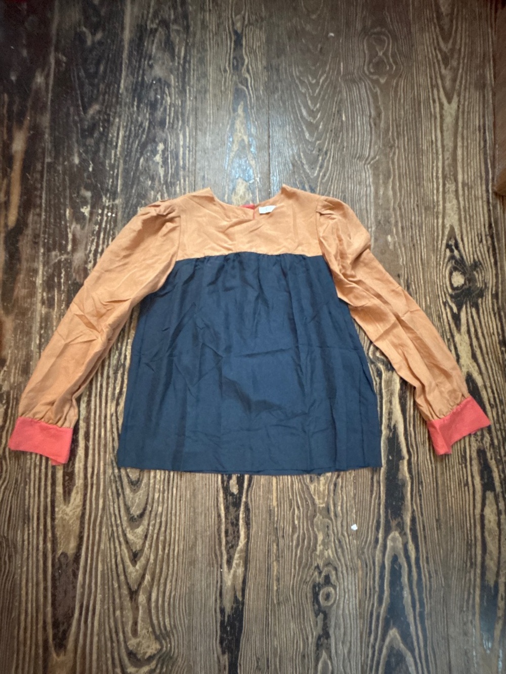 Vintage Chloé long sleeve color block top with 3 back buttons